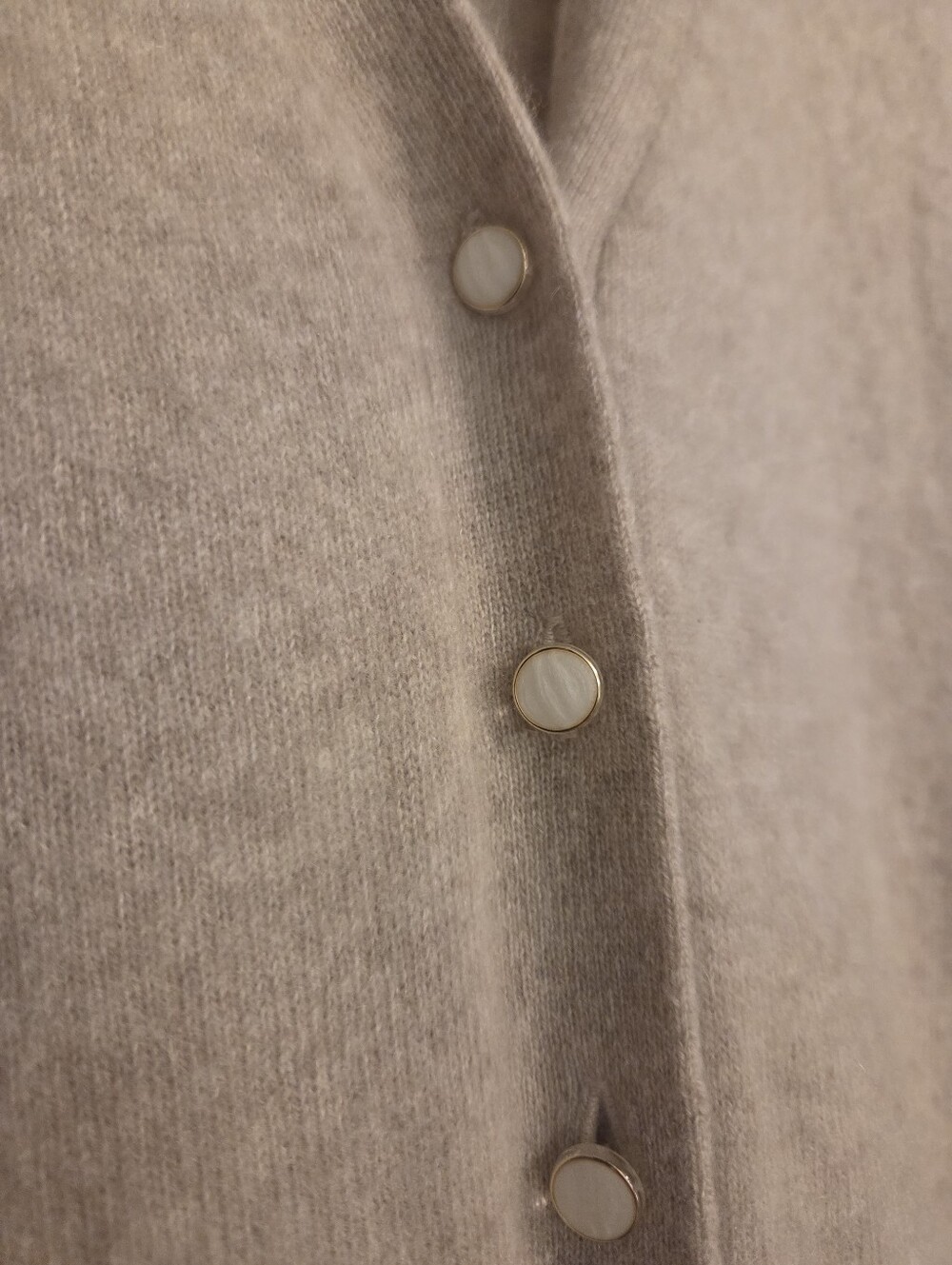 TAHARI Oatmeal 100% 2- Ply Cashmere Button Front Preppy Sweater Vestβ Women's L - Picture 5 of 12